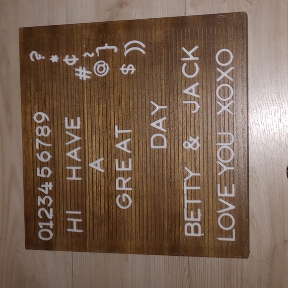 Message Board . - Picture 2 of 3